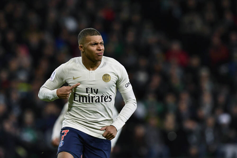 媒体人：浓眉放市场上肯定有人要 不过不见得能卖到特别好的价格